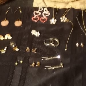 Earings,earings lots of earings new WOT